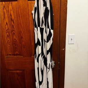 SHEIN Monochrome Pleated jumpsuit